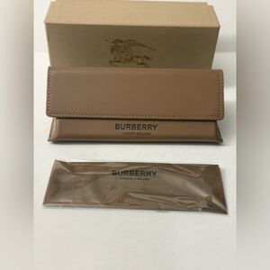Burberry sunglasses case with box and soft cloth